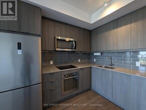 38-938 Forest Manor Rd in Toronto, ON - Building Photo - Building Photo