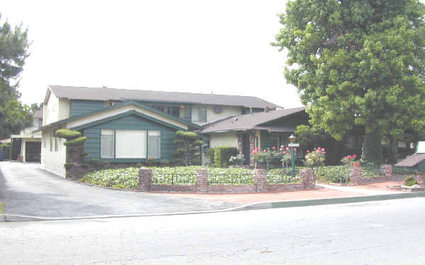 2619 Greenfield Ave in Arcadia, CA - Building Photo