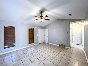 1821 Central Trails Dr in Southaven, MS - Building Photo - Building Photo