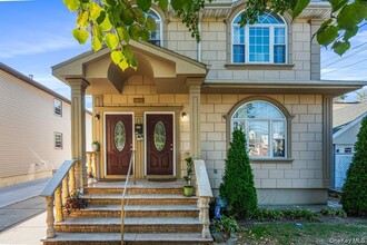 130-12 178th St in Queens, NY - Building Photo - Building Photo