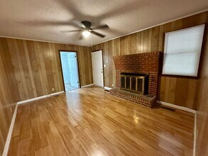 1320 Wells Rd in Sumter, SC - Building Photo - Building Photo