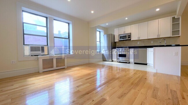 property at 289 Convent Ave