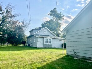 1021 Keokuk St in Hamilton, IL - Foto de edificio - Building Photo