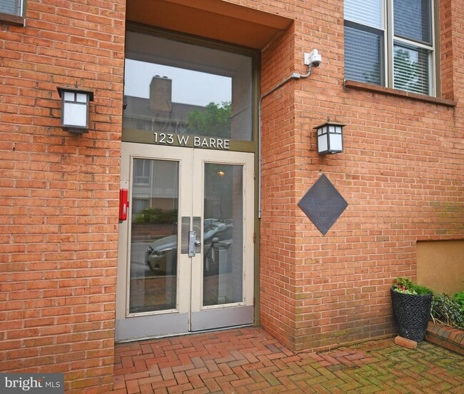 123 W Barre St in Baltimore, MD - Building Photo - Building Photo
