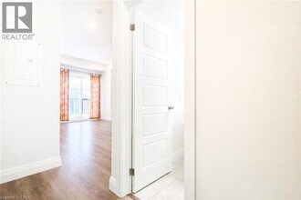 600 Victoria St S in Kitchener, ON - Building Photo - Building Photo