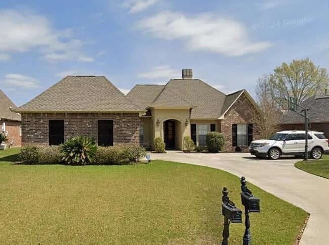 property at 13414 Old Dutchtown Ave