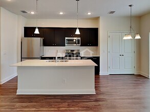 6078 Little Blf Cir in Mascotte, FL - Building Photo - Building Photo