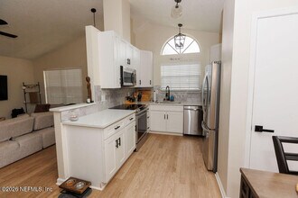 1324 Independence Dr in Orange Park, FL - Building Photo - Building Photo