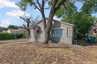 2117 W Lotus Ave in Fort Worth, TX - Building Photo - Building Photo
