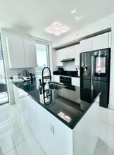 79 SW 12th St in Miami, FL - Building Photo - Building Photo