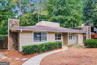 5281 Williams Rd in Norcross, GA - Building Photo - Building Photo