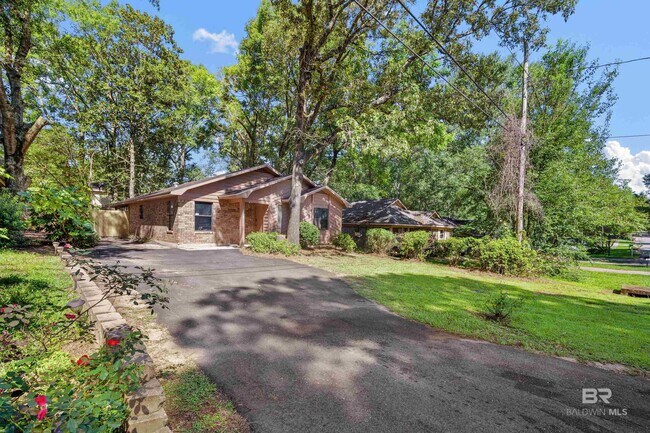 908 Schaub Ave in Mobile, AL - Building Photo - Building Photo