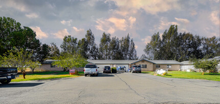 34673-34681 Avenue 12 in Madera, CA - Building Photo - Building Photo