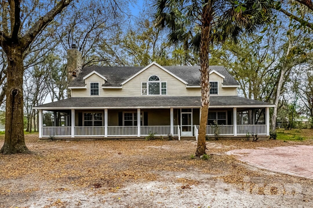 3312 Carson Oaks Ln in Plant City, FL - Foto de edificio