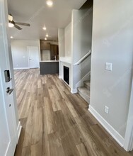 3035 NE Red Jasper Pl in Bend, OR - Building Photo - Building Photo
