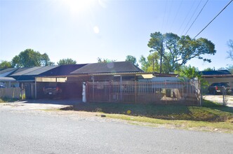 1282 Hopper Rd in Houston, TX - Building Photo - Building Photo