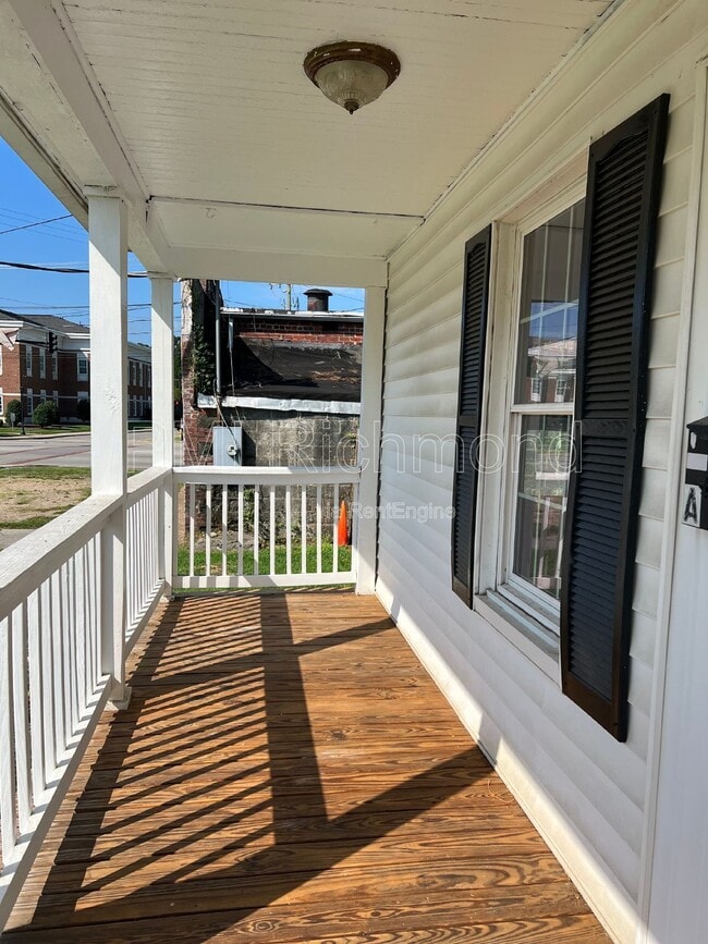 104 Lee Ave in Colonial Heights, VA - Building Photo - Building Photo