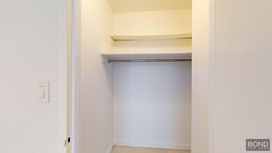 247 W 87th St in New York, NY - Building Photo - Building Photo