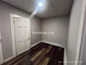 62 High St in Bangor, ME - Building Photo - Building Photo