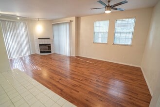 24135 Del Monte Dr. in Santa Clarita, CA - Building Photo - Building Photo