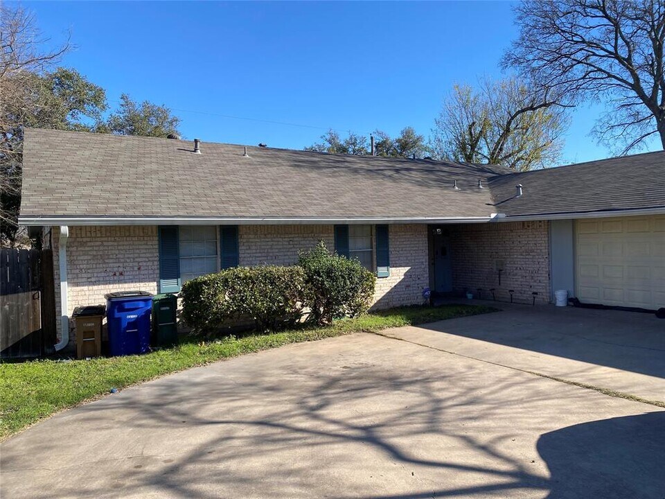 908 Kirschner Pl in Austin, TX - Building Photo