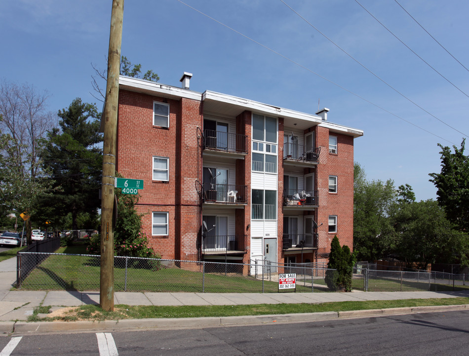 4020 6th St SE in Washington, DC - Building Photo