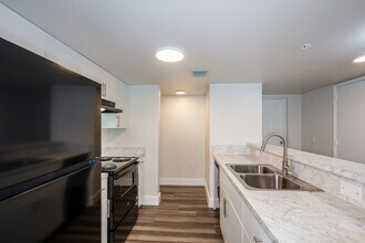 Ernie Martin Villas in Miami, FL - Building Photo - Building Photo