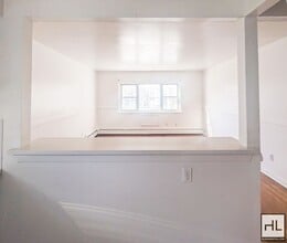 MICKLE AVENUE, Unit 1 in Bronx, NY - Building Photo - Building Photo