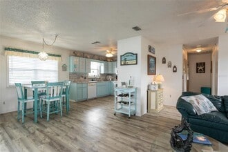 22 Atlantic Dr in Palm Coast, FL - Building Photo - Building Photo