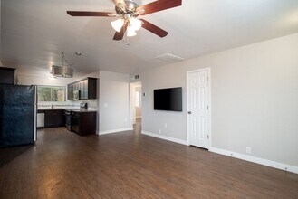 1333 E Thomas Rd in Phoenix, AZ - Building Photo - Building Photo