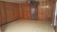 303 Bloomfield Dr photo'