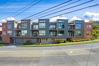 6006 Seaview Ave NW in Seattle, WA - Building Photo - Building Photo