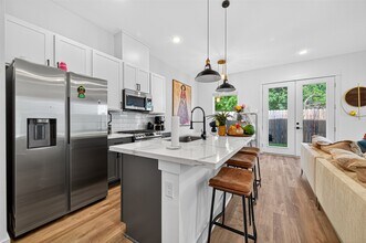 778 W Tidwell Rd in Houston, TX - Building Photo - Building Photo