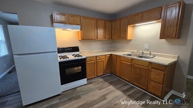 1909 Lotushill Dr in Cincinnati, OH - Building Photo - Building Photo