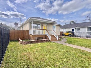 301 Enid St in Houston, TX - Building Photo - Building Photo