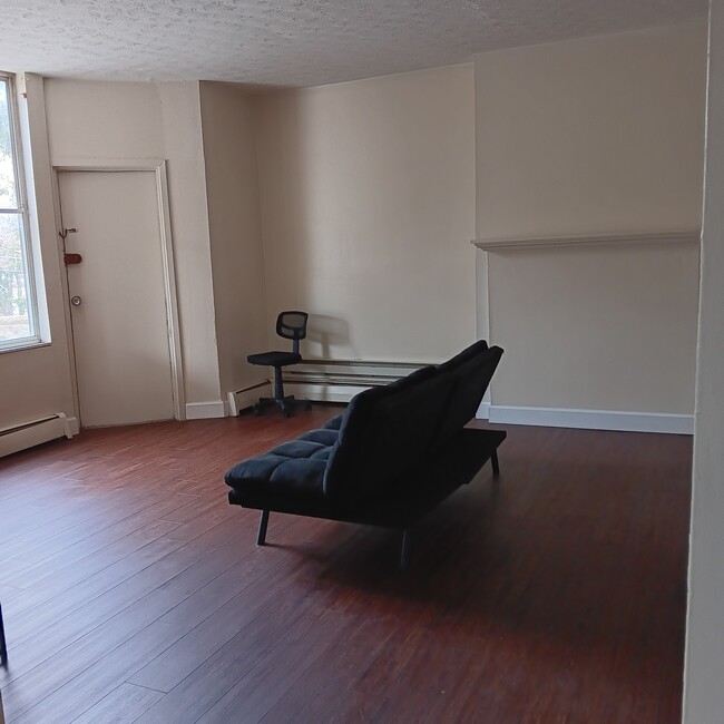 325 McGregor Ave, Unit #2 in Cincinnati, OH - Building Photo - Building Photo