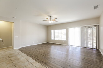5111 W Grenadine Rd in Phoenix, AZ - Building Photo - Building Photo