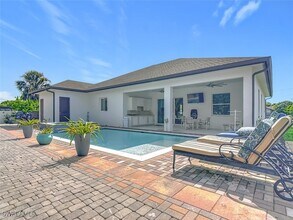 1806 41st St SW in Naples, FL - Building Photo - Building Photo