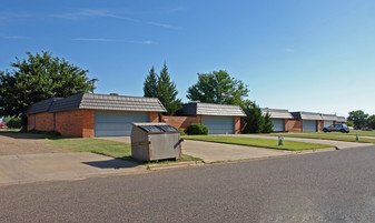 2800 Edgemere Dr Apartments