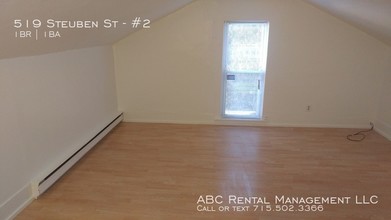 519 Steuben St-Unit -#2 in Wausau, WI - Foto de edificio - Building Photo