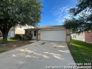 9411 Massaro St in San Antonio, TX - Building Photo