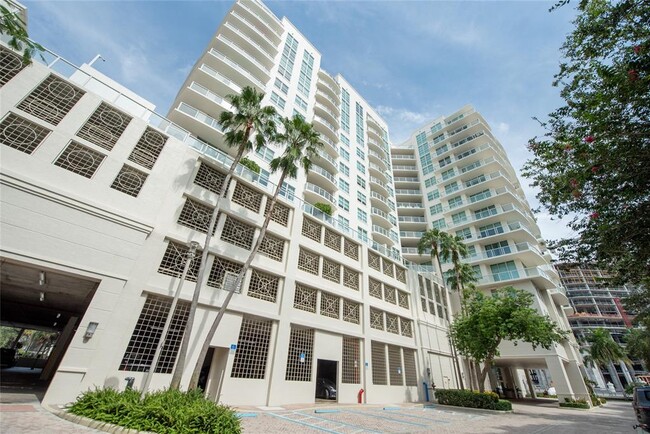 1819 SE 17th St, Unit 1110 in Fort Lauderdale, FL - Building Photo - Building Photo