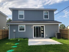 8101 Oden Ave in Jacksonville, FL - Building Photo - Building Photo