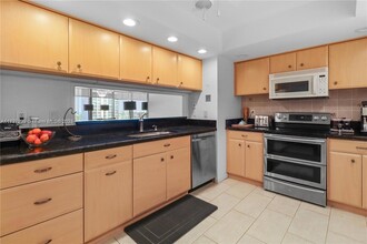 4750 S Ocean Blvd, Unit PH2 in Highland Beach, FL - Foto de edificio - Building Photo