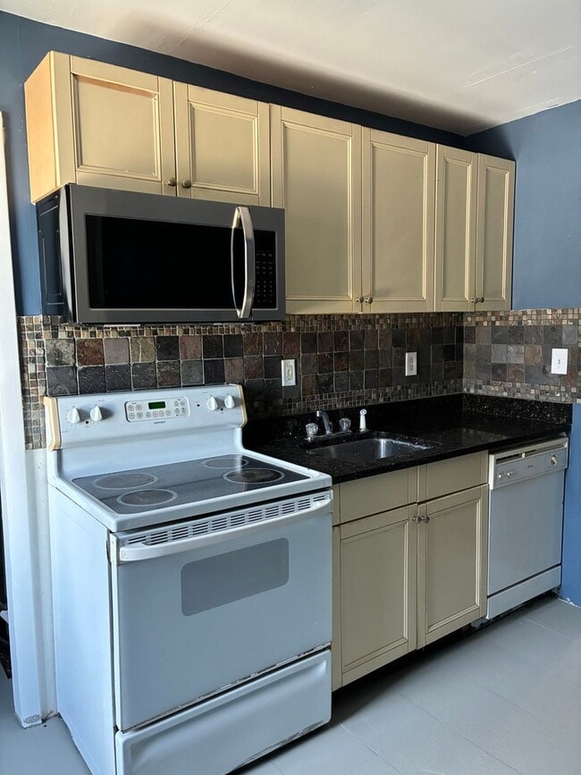 property at 17 Pearl St