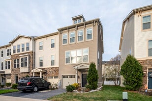 214 Tanner Ln in Glen Burnie, MD - Building Photo