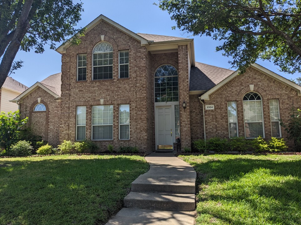 3304 Spring Mountain Dr in Plano, TX - Building Photo