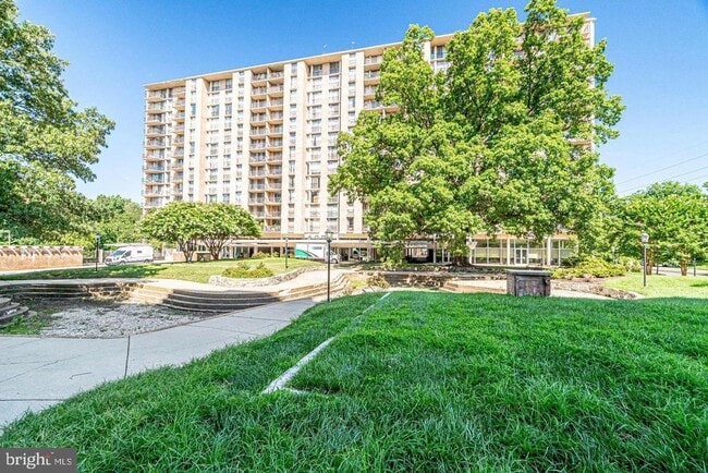 property at 4600 S Four Mile Run Dr