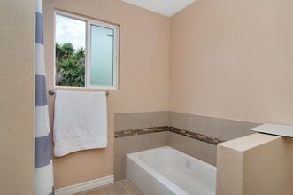 1070 Fifth Avenue in Chula Vista, CA - Building Photo - Building Photo