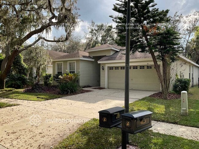 6121 Gannetwood Pl in Lithia, FL - Foto de edificio - Building Photo